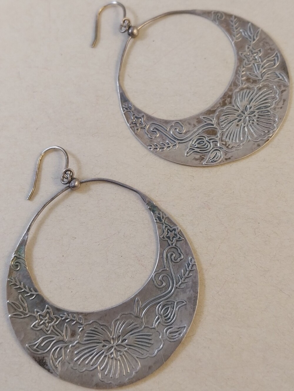 Sterling Silver Floral Crescent Hoop Earrings - Women Jewelry - Picture 4 of 8